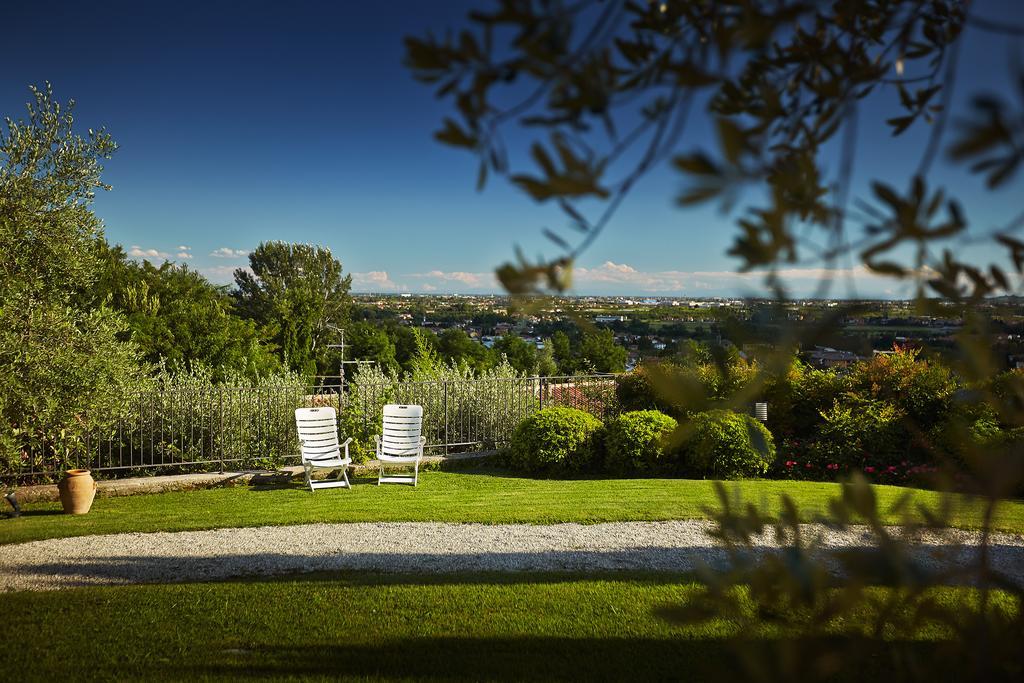 Villa Archi B&B サン・ピエトロ・イン・カリアーノ エクステリア 写真