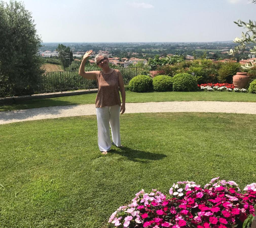 Villa Archi B&B サン・ピエトロ・イン・カリアーノ エクステリア 写真