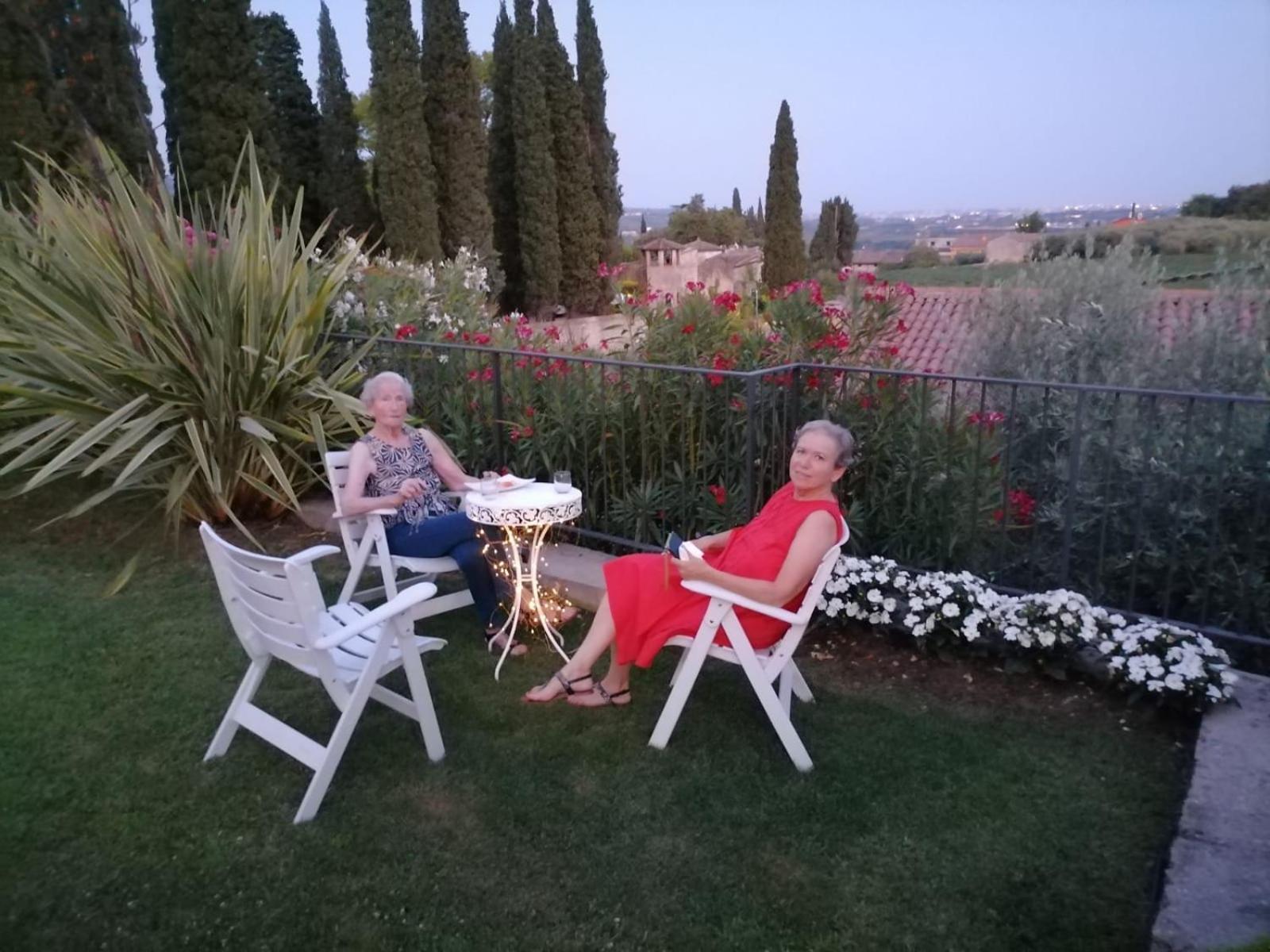 Villa Archi B&B サン・ピエトロ・イン・カリアーノ エクステリア 写真