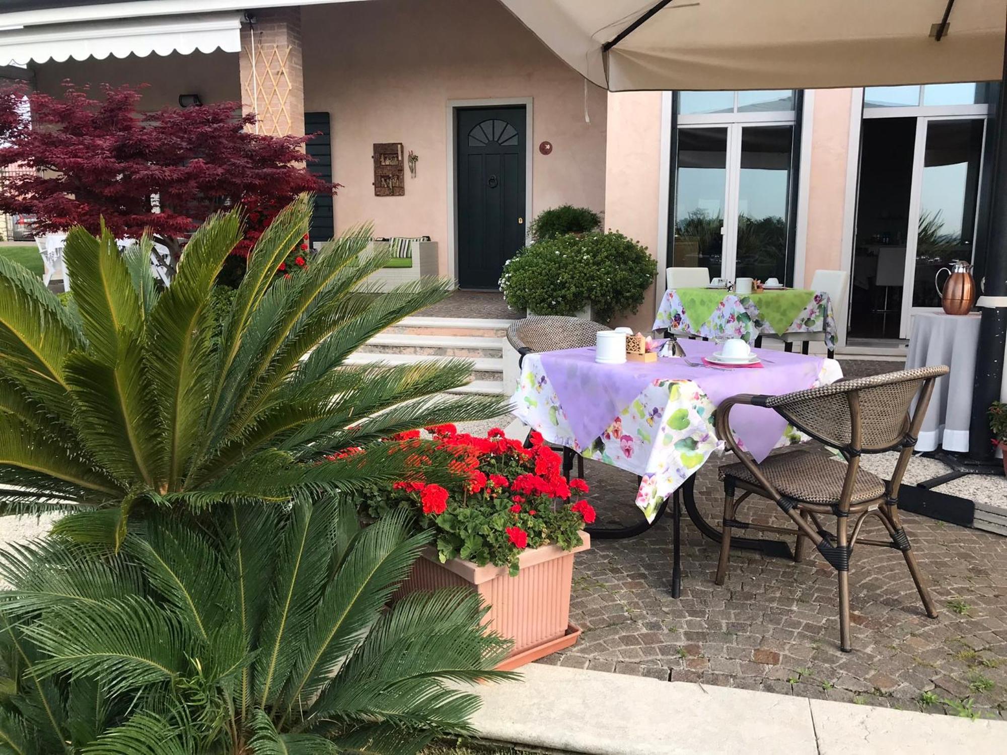 Villa Archi B&B サン・ピエトロ・イン・カリアーノ エクステリア 写真