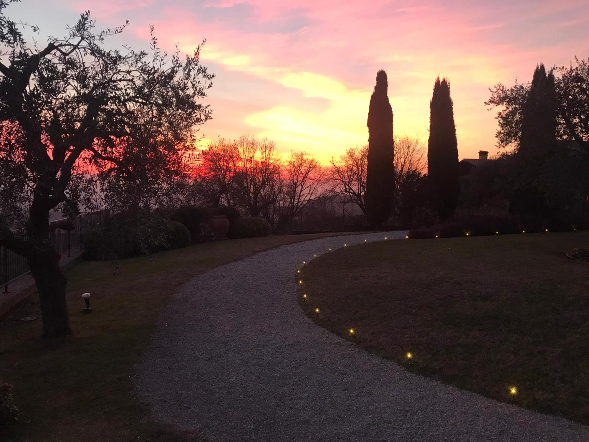 Villa Archi B&B サン・ピエトロ・イン・カリアーノ エクステリア 写真