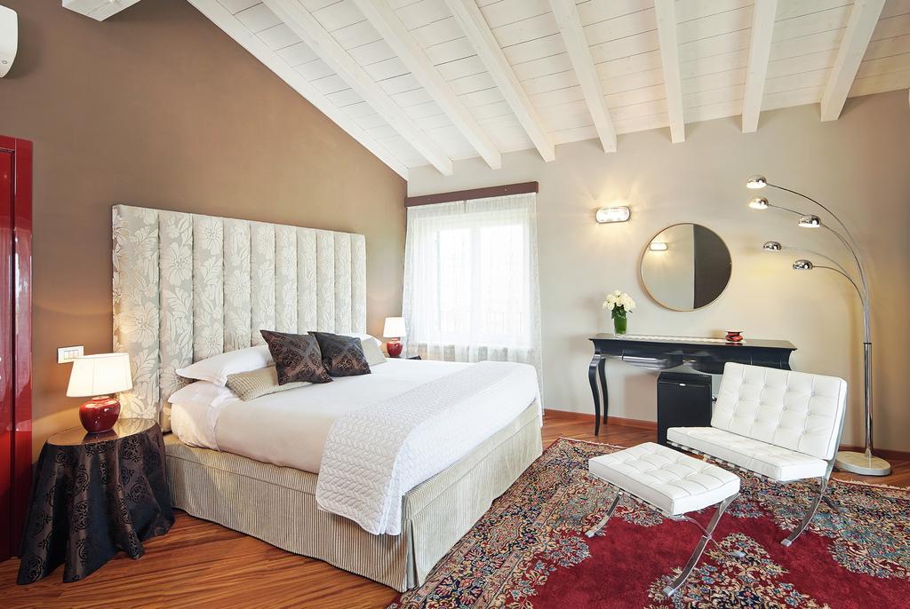 Villa Archi B&B サン・ピエトロ・イン・カリアーノ 部屋 写真